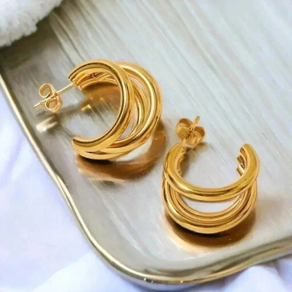 🆕️Elegant 18K Gold Plated Triple C-Hoop Dainty Earrings | Hypoallergenic & Chic - Picture 1 of 9